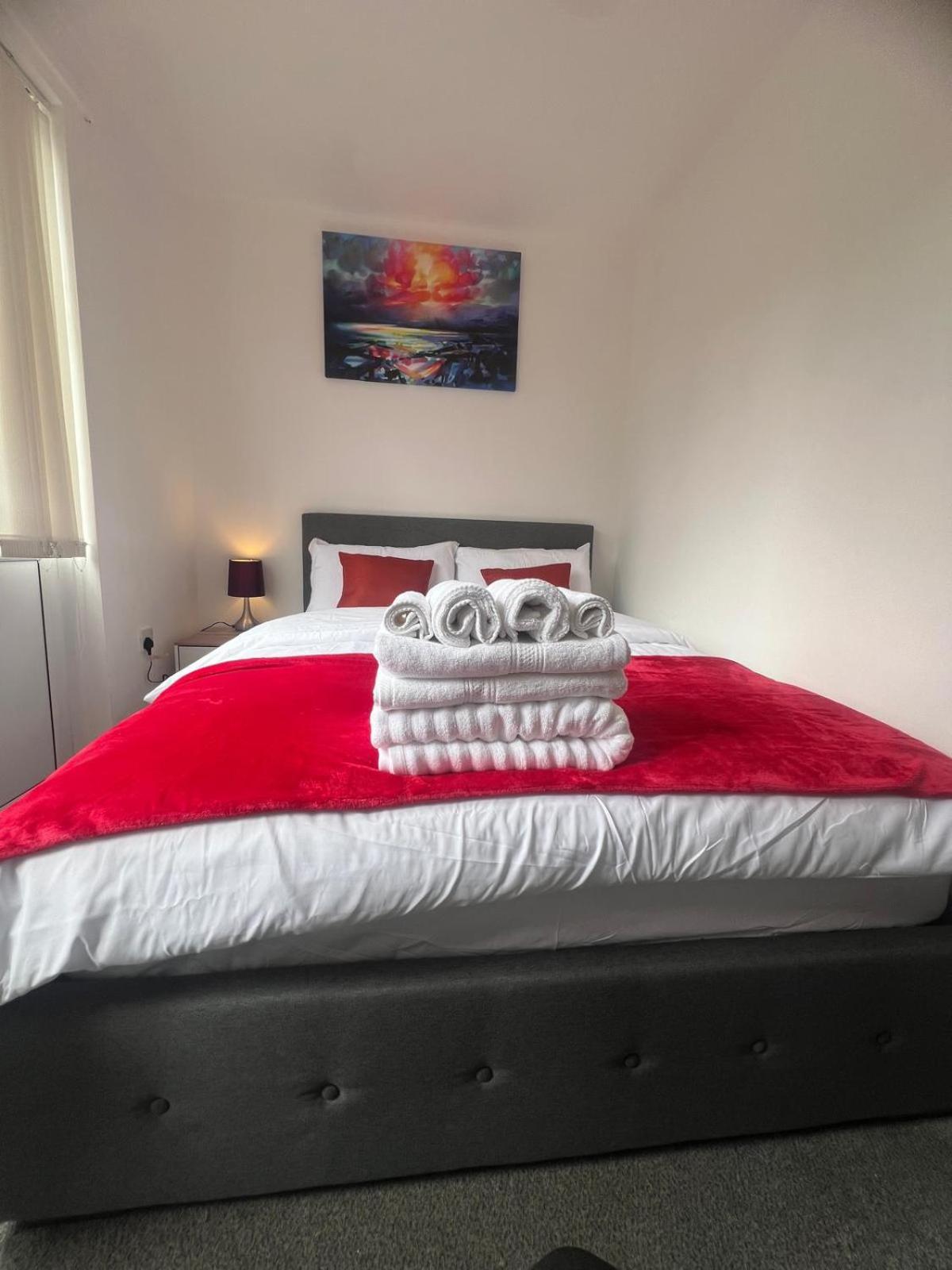 Luxury New House With Free Parking Apartment Birmingham Ngoại thất bức ảnh